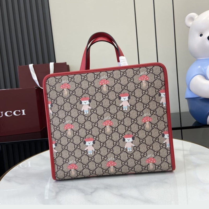G*u*i shopping bags